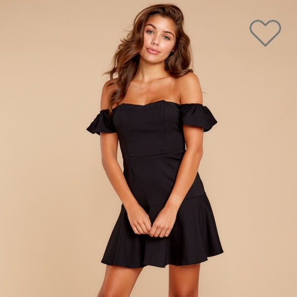 BB Dakota Dresses & Skirts - NWT BB Dakota Black Off Shoulder Dress Sz 2